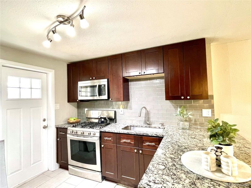 4816 W 8th Ave, Denver, CO 80204