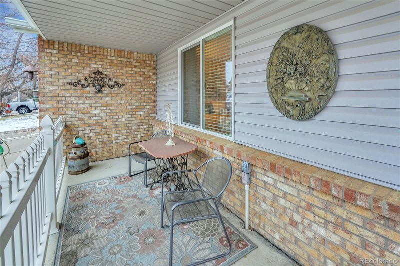 3863 S Bahama St, Aurora, CO 80013