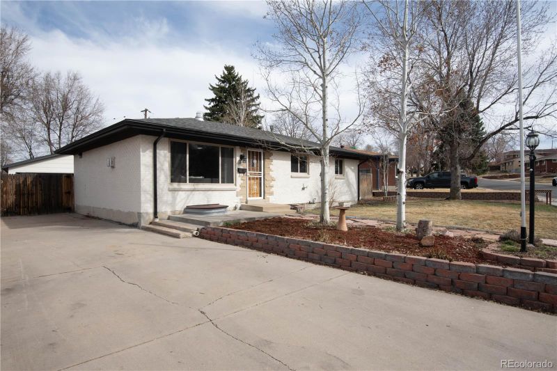 5646 Jellison St, Arvada, CO 80002