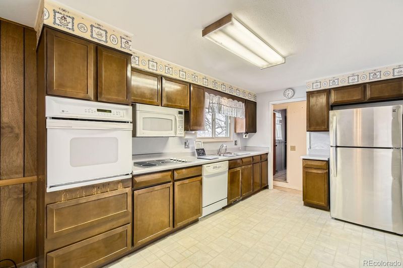 581 W 87th Pl, Thornton, CO 80260
