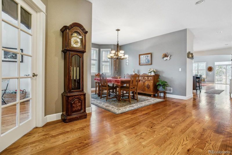 25015 E Park Crescent Dr, Aurora, CO 80016