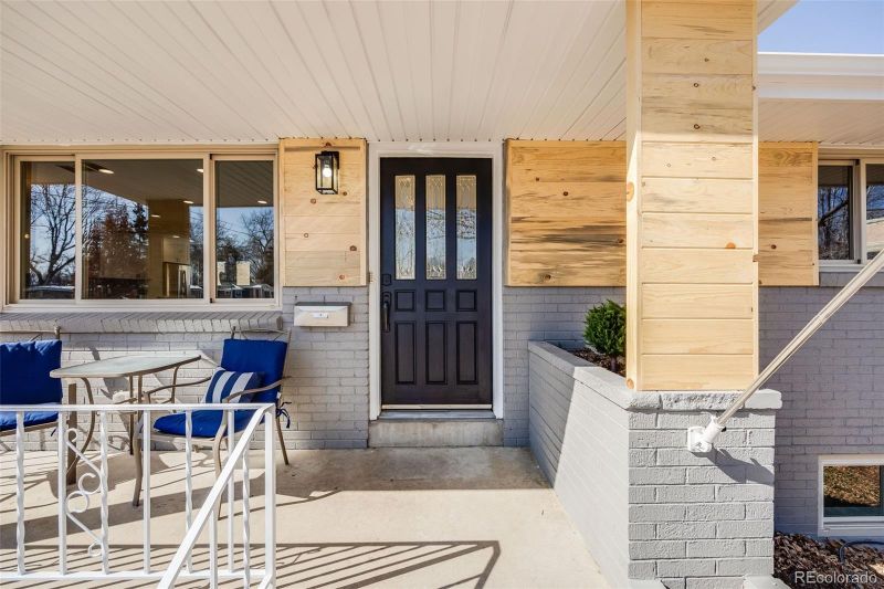 5895 S Huron St, Littleton, CO 80120