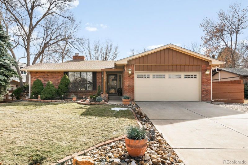 10916 W 66th Ave, Arvada, CO 80004