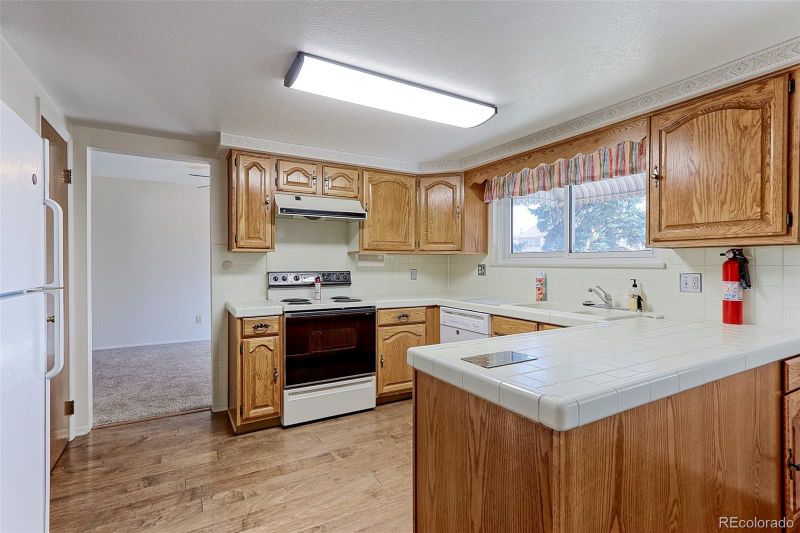 9202 W Virginia Pl, Lakewood, CO 80226