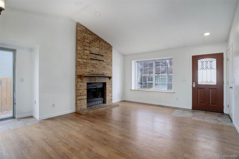 4542 S Quintero St, Aurora, CO 80015