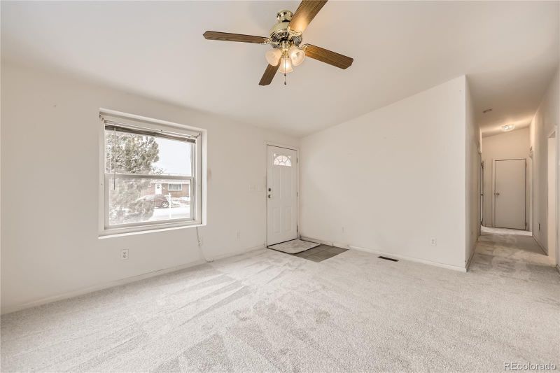 9121 Camenisch Way, Denver, CO 80260