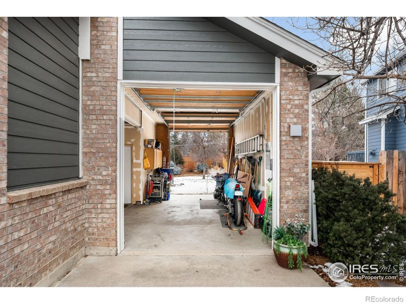 5393 Oak Tree Ct, Boulder, CO 80301
