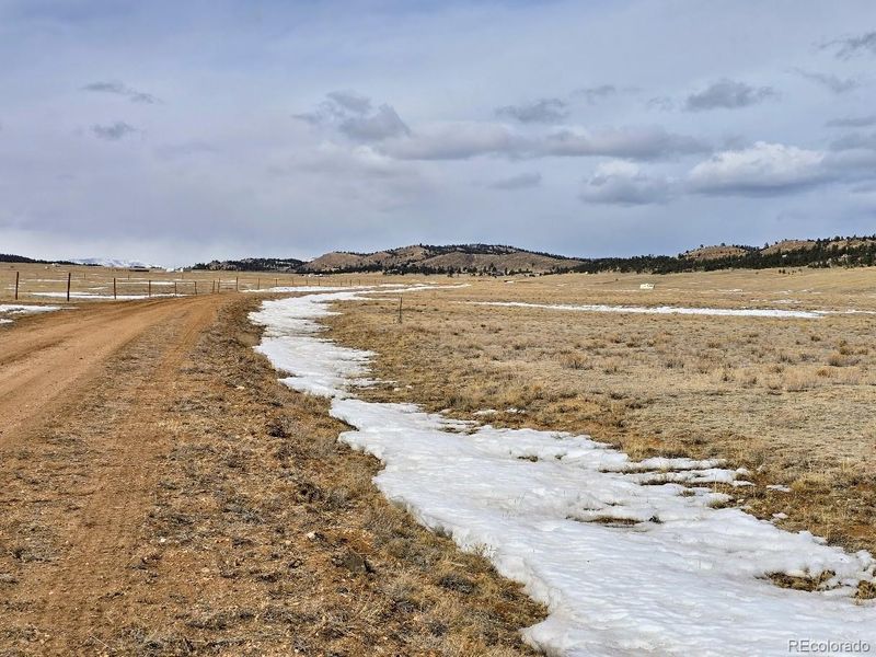 857 S Muley Gulch Dr, Hartsel, CO 80449
