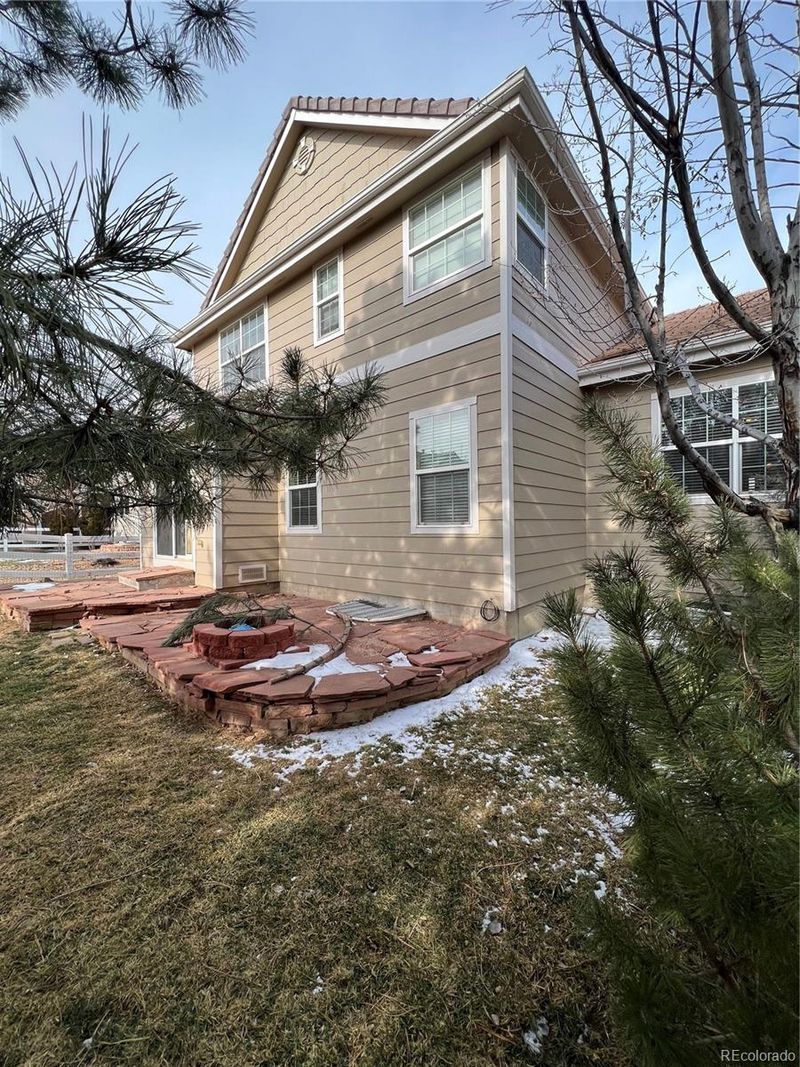 1129 S Duquesne Cir, Aurora, CO 80018