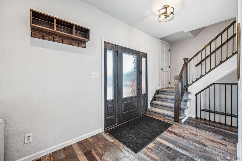 5547 S Urban St, Littleton, CO 80127