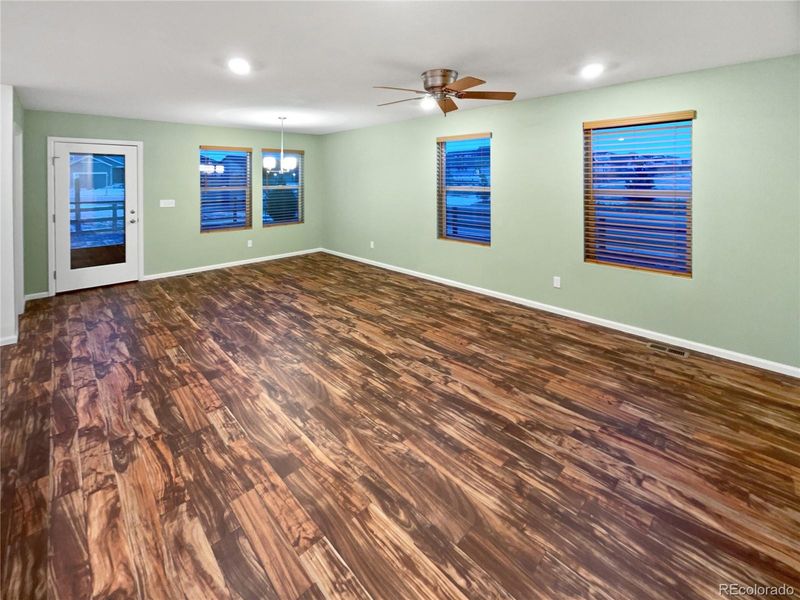 27699 E 7th Ln, Aurora, CO 80018