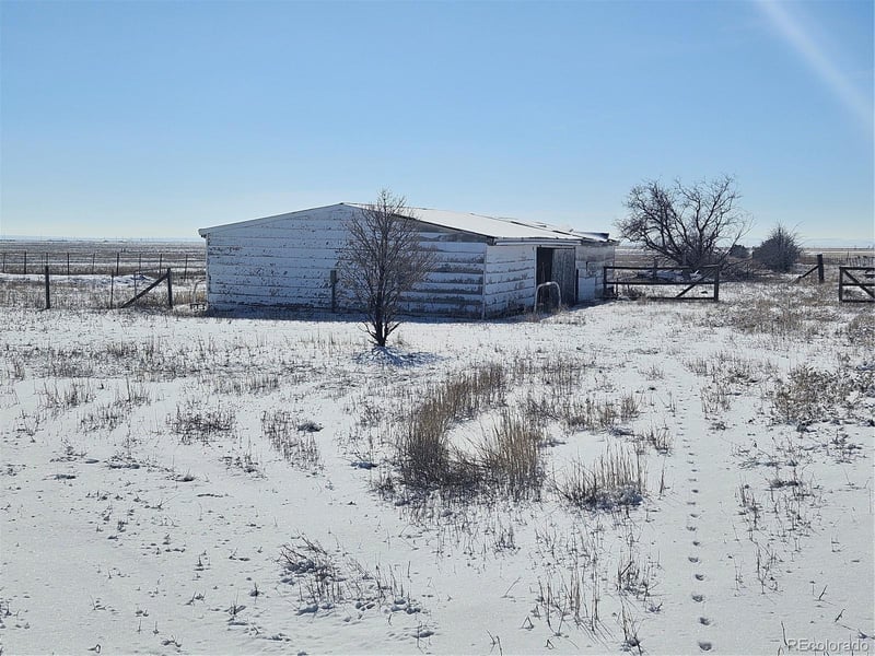 40444 Bush Rd, Avondale, CO 81022