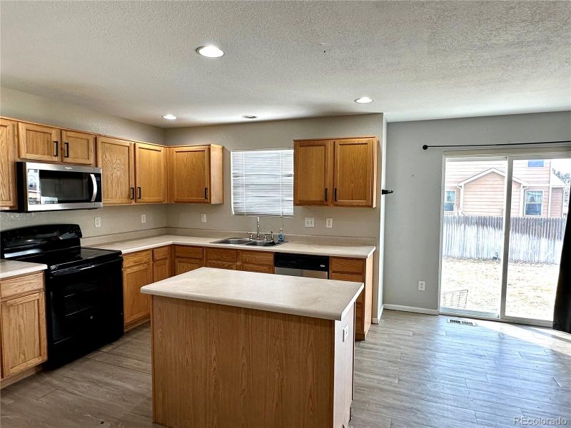 10117 Granby St, Commerce City, CO 80022