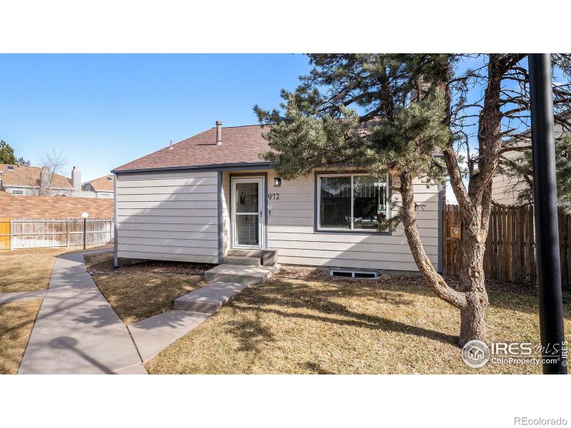 972 S Zeno Way, Aurora, CO 80017