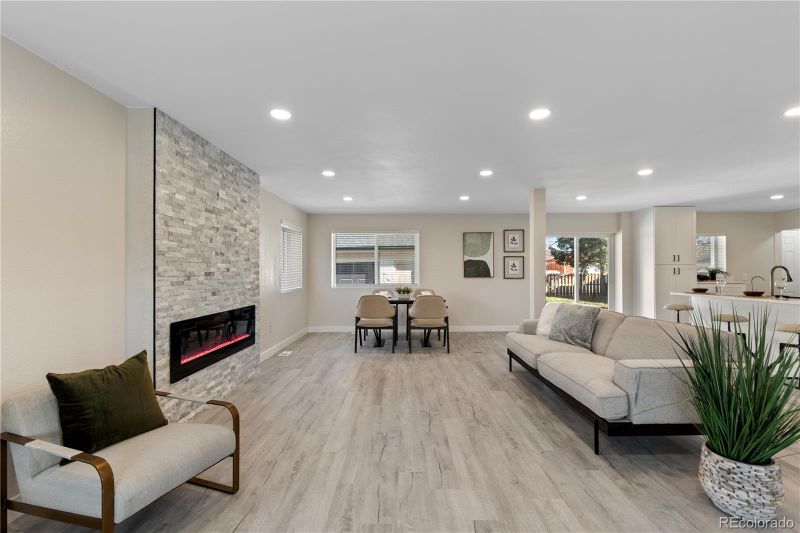 2230 Jamaica St, Aurora, CO 80010