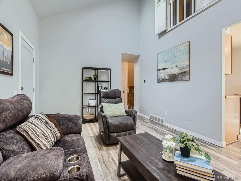 7028 S Knolls Way, Centennial, CO 80122