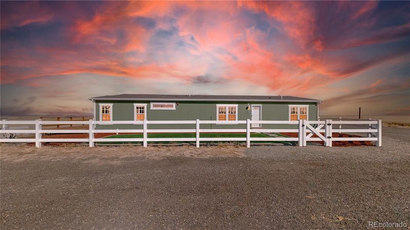 61101 E 112th Ave, Strasburg, CO 80136