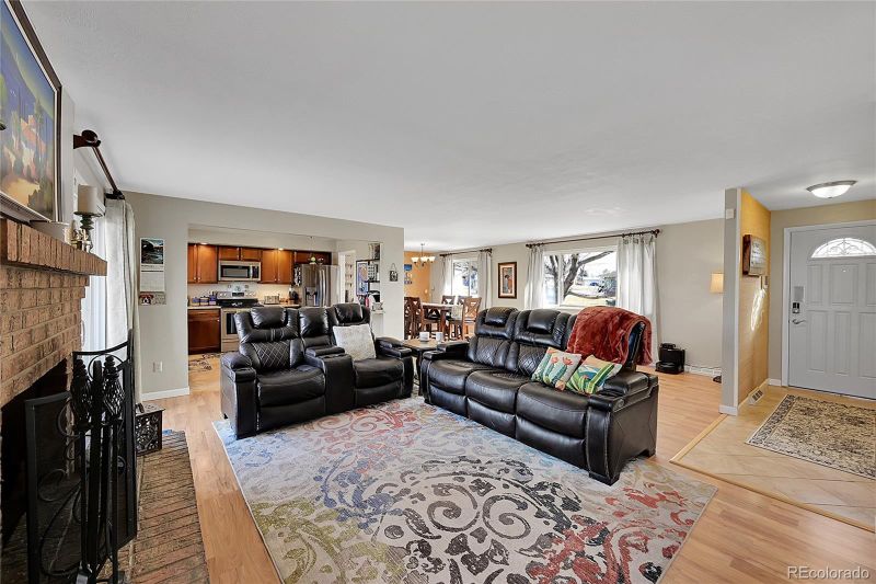 7313 S Dexter Way, Centennial, CO 80122