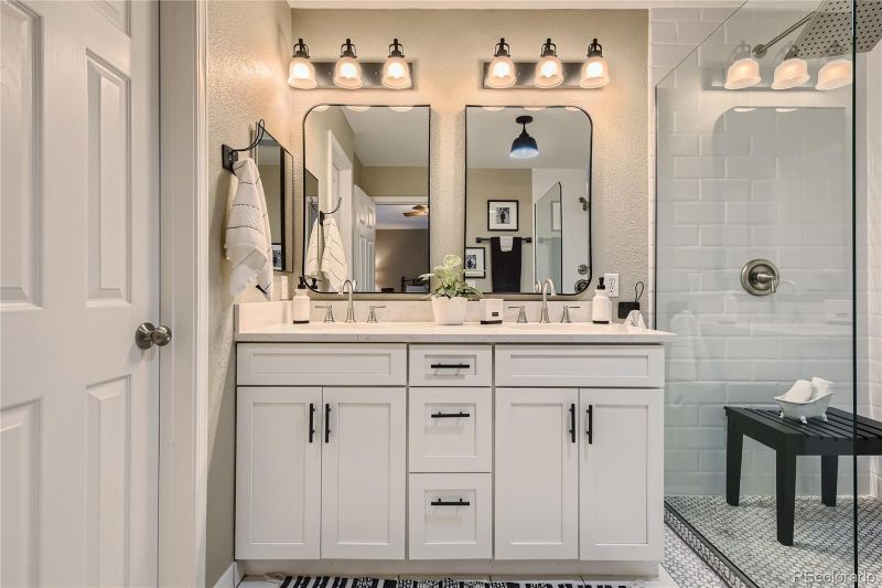 6410 Silver Mesa Dr #B, Highlands Ranch, CO 80130