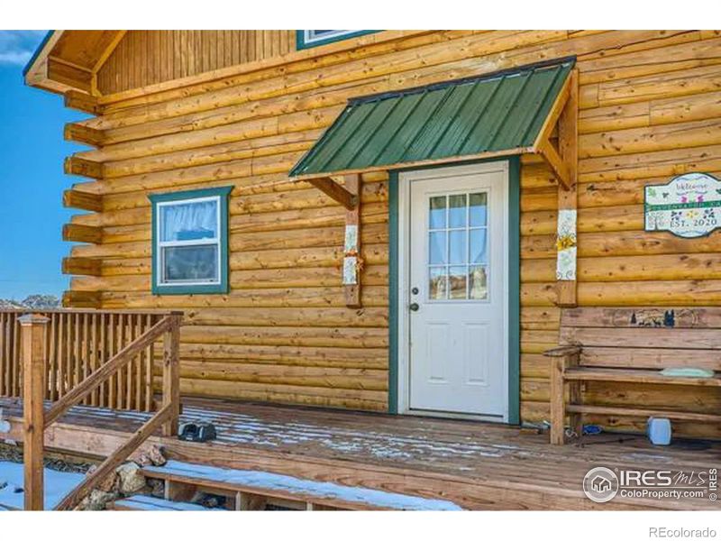 37 Rabbit Ears Ct, Livermore, CO 80536