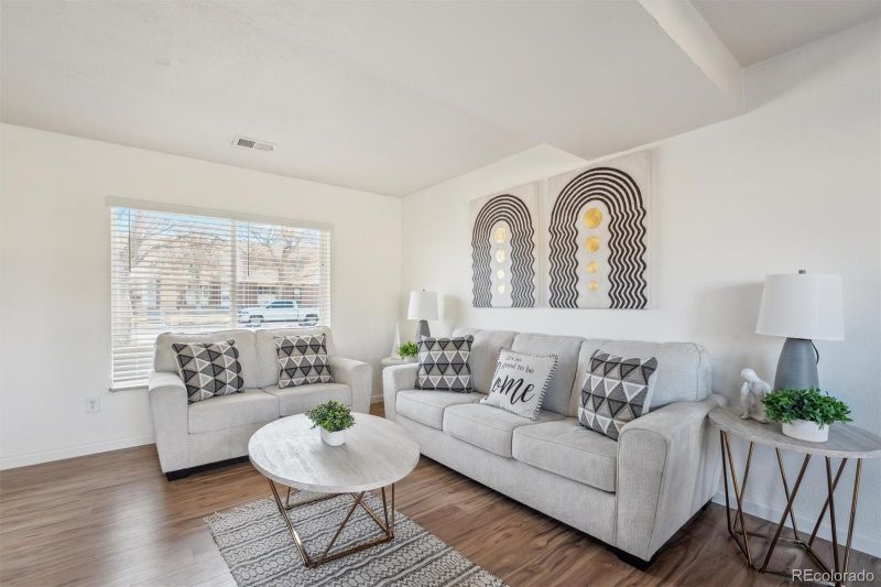 1177 S Troy St, Aurora, CO 80012