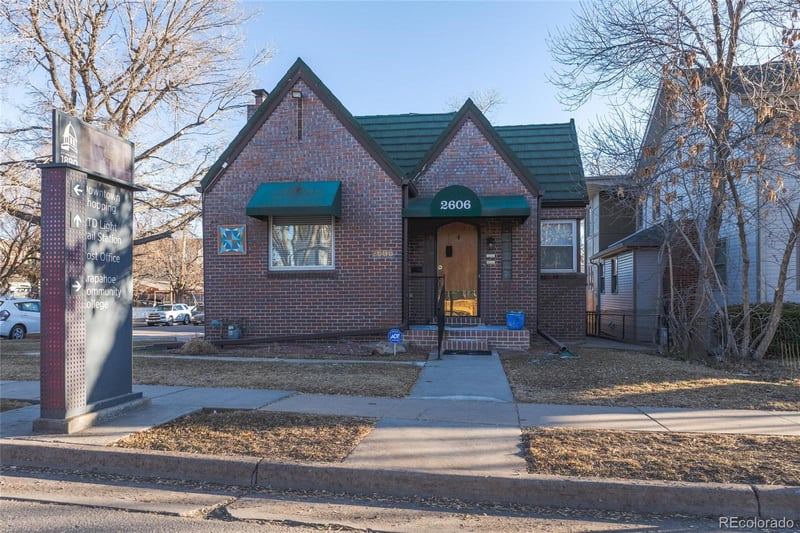 2606 W Alamo Ave, Littleton, CO 80120