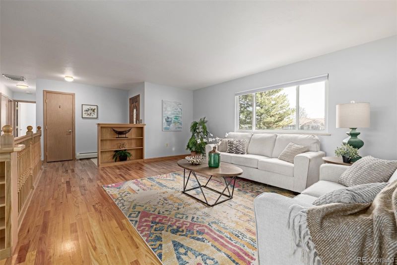 833 Applewood Dr, Lafayette, CO 80026