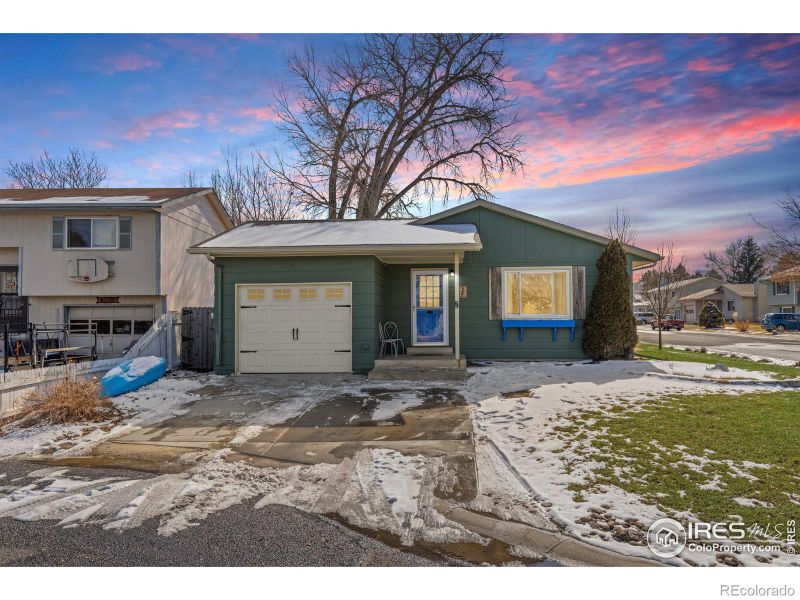 8312 Mummy Range Dr, Fort Collins, CO 80528
