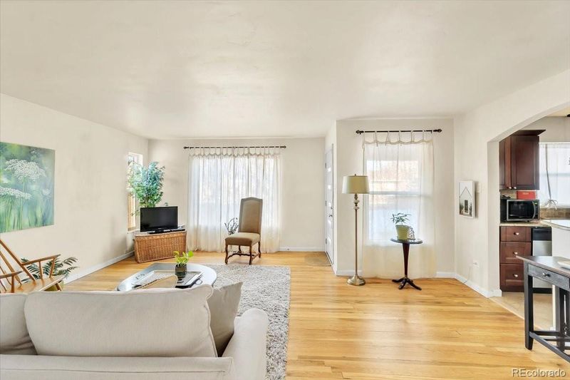 2531 Niagara St, Denver, CO 80207