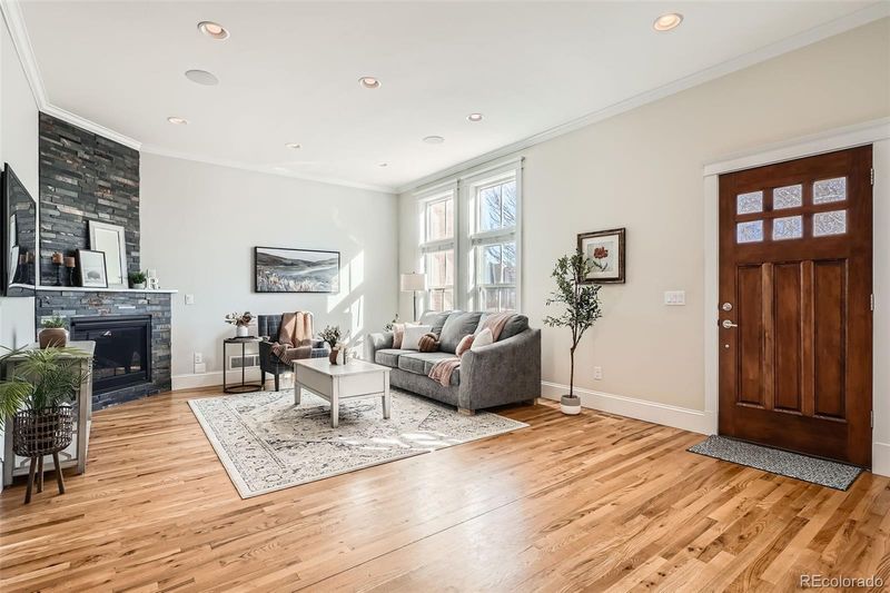 1909 S Logan St, Denver, CO 80210