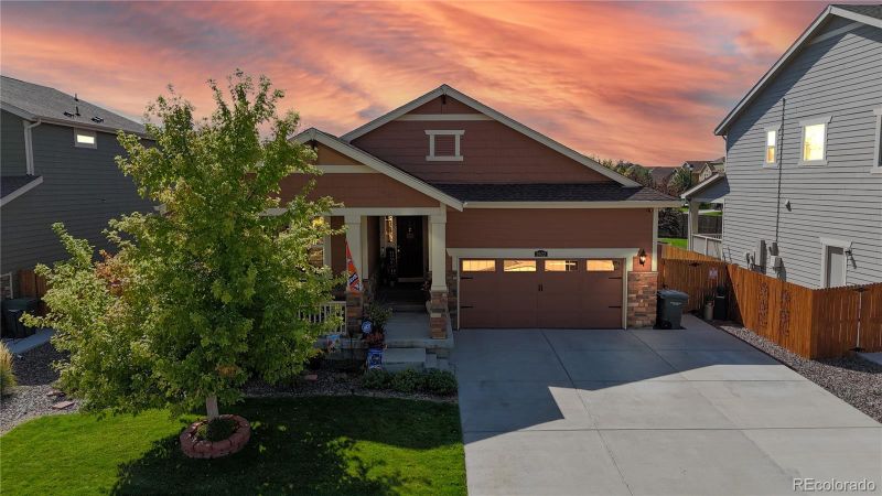 2622 E 161st Pl, Thornton, CO 80602
