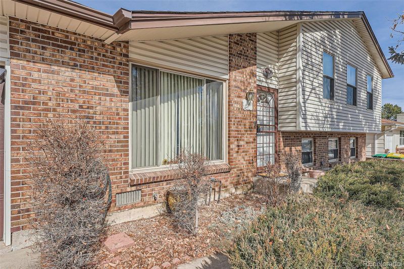 15341 E Arkansas Pl, Aurora, CO 80017