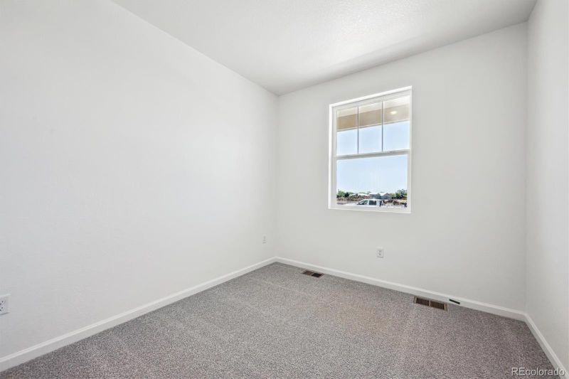 317 W Owen Ave, Keenesburg, CO 80643