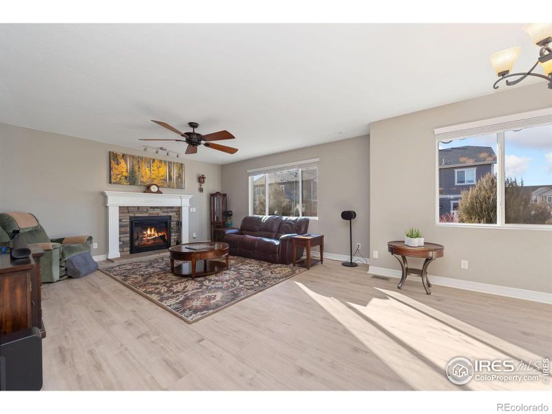 1527 Sorenson Dr, Windsor, CO 80550