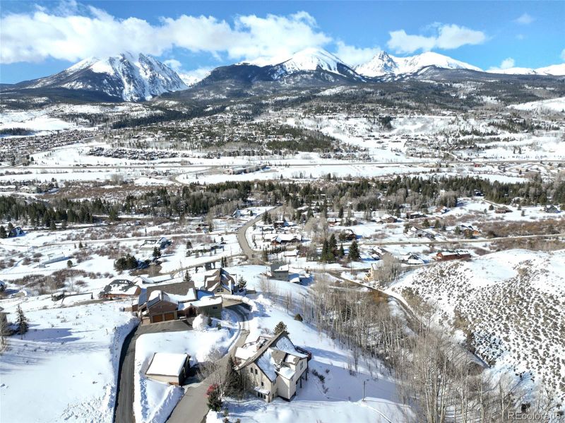 468 Hillside Dr, Silverthorne, CO 80498