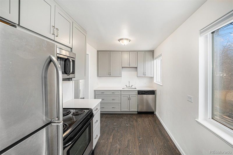 1654 Valentia St, Denver, CO 80220