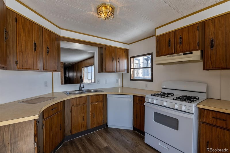 2115 W 90th Ave, Federal Heights, CO 80260