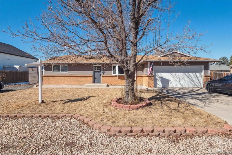 8909 S Allison St, Littleton, CO 80128
