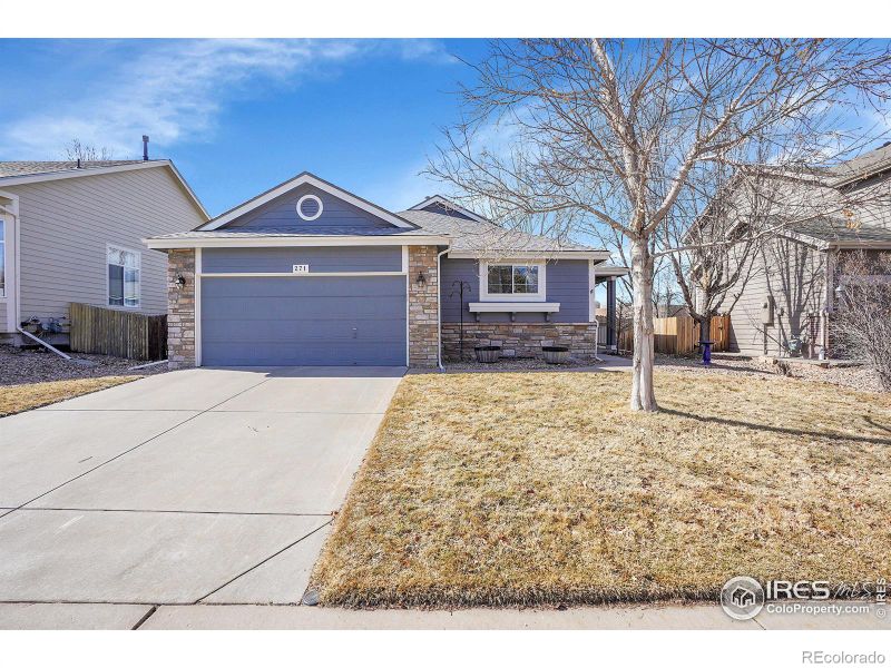 271 Las Lomas St, Brighton, CO 80601