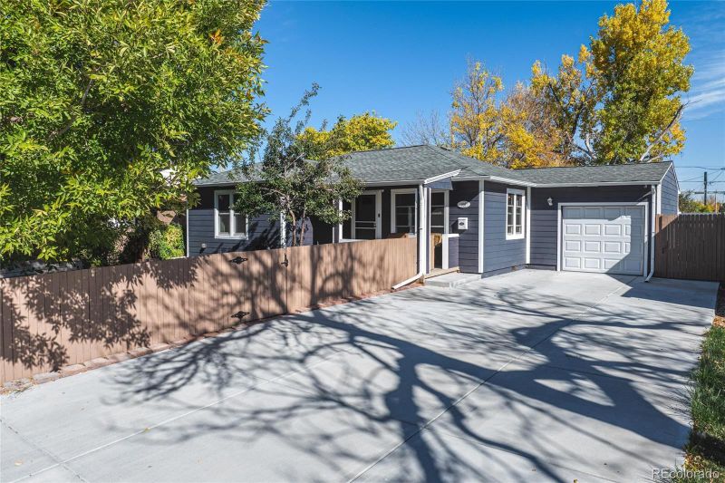 930 S Eliot St, Denver, CO 80219