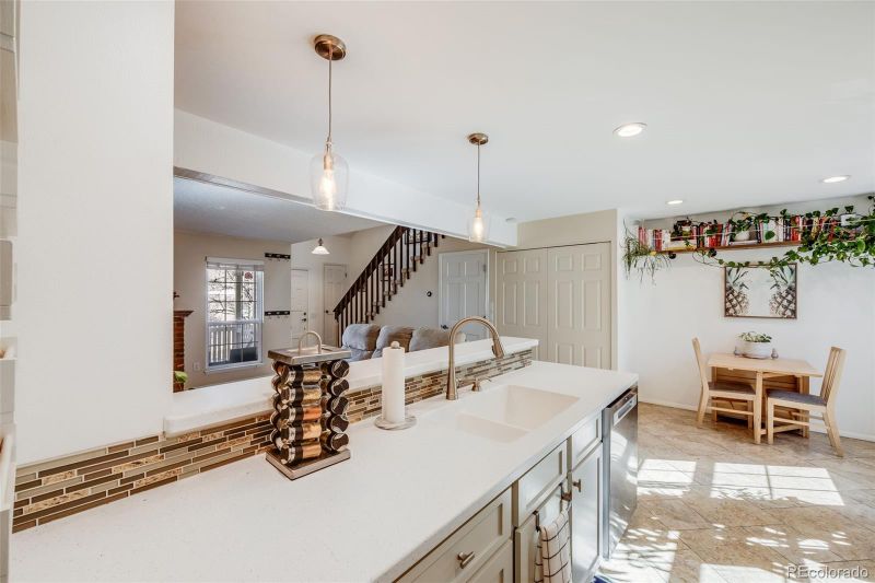 2022 S Helena St #G, Aurora, CO 80013