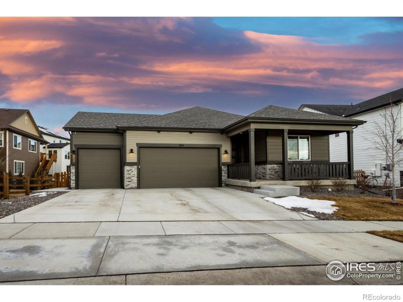 744 S 10th St, Berthoud, CO 80513