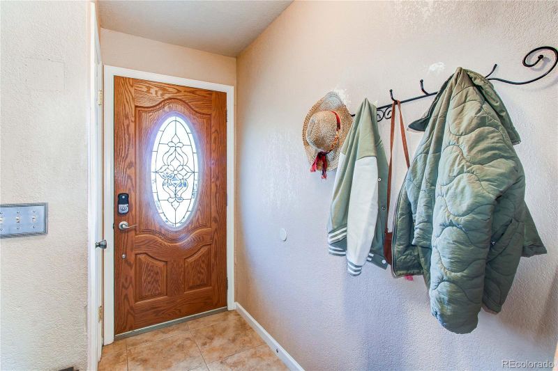 2863 S Biscay Ct, Aurora, CO 80013