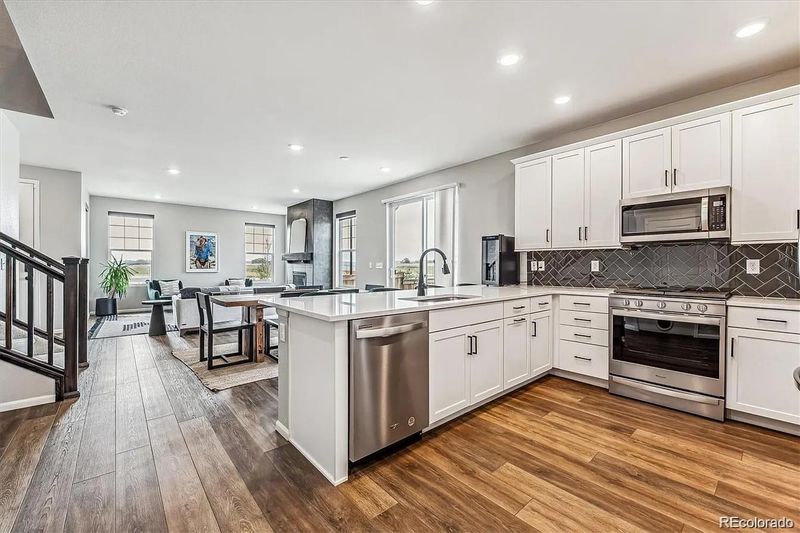 6105 N Hanover St, Denver, CO 80238