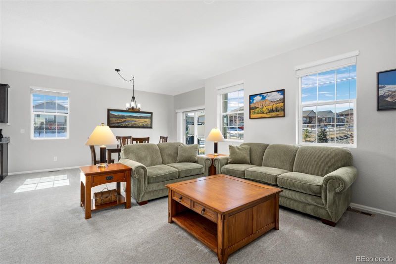 6055 Point Rider Cir, Castle Rock, CO 80104