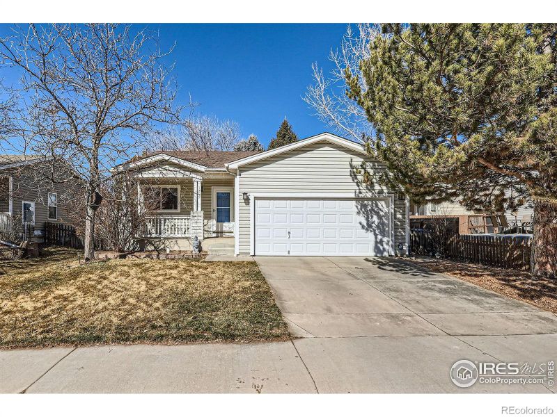 1215 Monarch Dr, Longmont, CO 80504