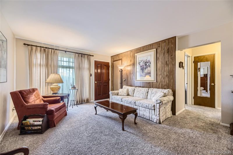 170 S Fenton St, Lakewood, CO 80226