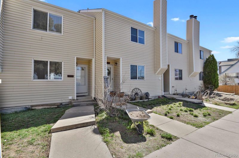 1287 Benton St, Lakewood, CO 80214