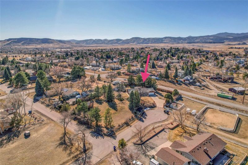 7420 Quaker St, Arvada, CO 80007