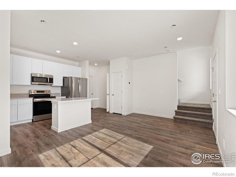 430 Condor Way, Johnstown, CO 80534